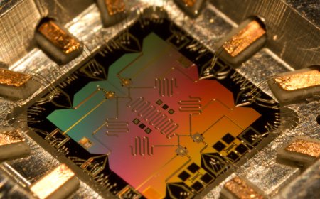 The History of Moores Law and Its Impact on CPU Development