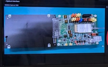 Kioxia Demonstrates Optical Interface SSDs for Data Centers