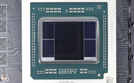 AMD Intros Radeon RX 7800M Mobile Graphics Based on "Navi 32" Silicon