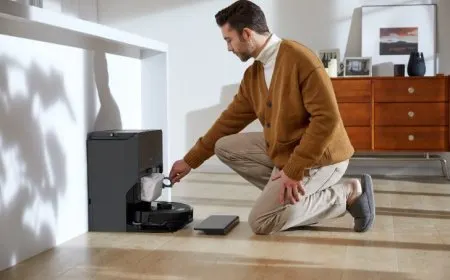 This Fanciest of Robot Vacuums Brings the Era of 100% Corner-to-Edge Cleaning – No More Hidden Dirt!