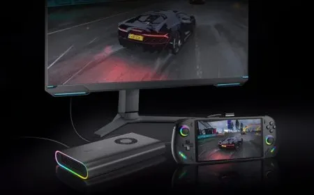 OneXGPU Gives You AMD RX 7600M XT eGPU, M.2 SSD Storage & Vapor-Chamber Cooling In A Portable Solution