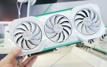 ASUS’s Connector-Less GeForce RTX 4070 GPUs To Go In Mass Production This Fall, White Variant Revealed