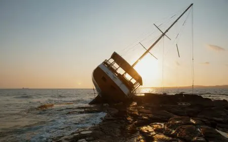 Intel Posts Its Biggest Loss on Record in Q1 2023: Rock Bottom or a Sinking Ship?