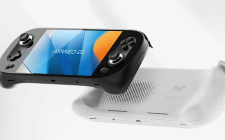 Ayaneo 2S Deep Dive Reveals Full Technical Specs: AMD Ryzen 7 7840U APU, Better Cooling, Larger Battery, May Launch
