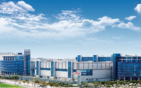 Huawei Reported To Be Purchasing Chips From SMIC Over TSMC