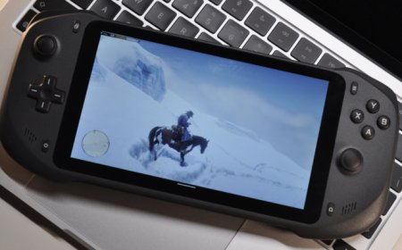 Abxylute Handheld Gaming Console Seeks To Compete With Razer & Logitech In Cloud Gaming