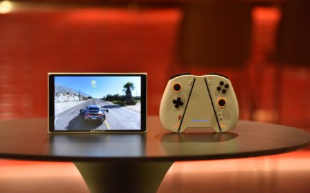 OneXPlayer 2 Handheld Console Adds New 8.4-inch Screen, Detachable Controllers, & More To Its Arsenal