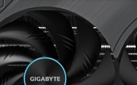 Gigabyte GeForce RTX 4080 EAGLE Custom Graphics Card Pictured