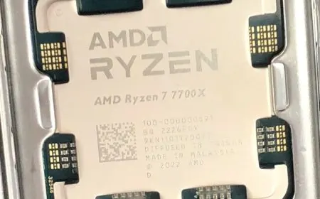 AMD Ryzen 7 7700X 8 Core Zen 4 Desktop CPU Smiles For The Camera