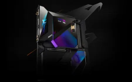 Gigabyte Z590 AORUS Xtreme Waterforce Lands At Newegg For A Whopping $1600, Features LED Readouts On The Stunning…