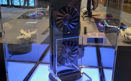 Intel’s Flagship Arc Limited Edition Gaming Graphics Card Pictured at IEM 2022: Features 8+6 Pin Power Connectors, Full ACM-G10 GPU With 32 Xe Cores