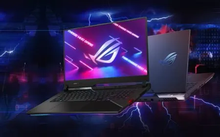 ASUS ROG STRIX Scar Ultra laptop with Intel Alder Lake-HX 16-core processor overclocked to 5.2 GHz.