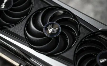 The AMD Radeon RX 6950 XT graphics card features the Navi 21 KXTX GPU with Samsung and Hynix 18 Gbps memory and a 400W TBP.