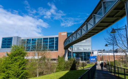 Intel holds Grand Opening of $3 billion factory expansion in Hillsboro, Oregon