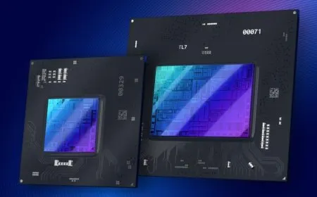 The benchmark results display Intel Arc Alchemist GPU performance with XeSS and raytracing enabled.