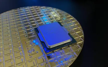 The Intel Core i9-12900KS processor is displayed with its integrated heat spreader visible.
