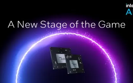 The Intel Arc A370M discrete graphics card and its technical specifications are displayed.