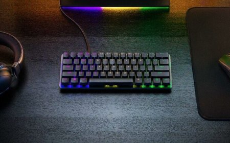 Razer Launches a New Compact Keyboard: The Razer Huntsman Mini Analog