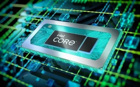 Intel 12th Gen Alder Lake 12900HK laptop processor with up to fourteen cores and performance specifications.