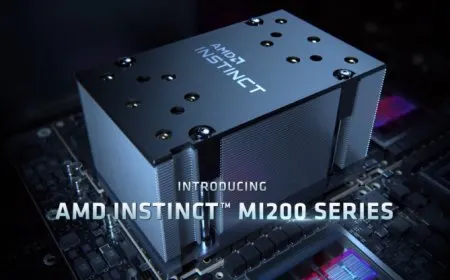 AMD Instinct MI210 accelerator features a single Aldebaran CDNA 2 GPU die with 104 compute units and 64 GB memory.