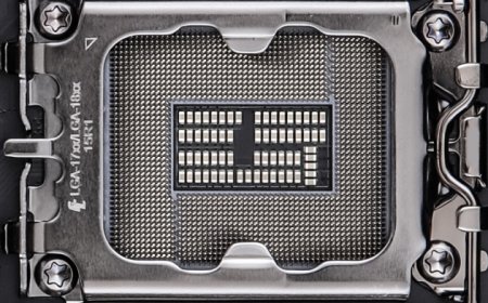 Intel LGA 1700 / 1800 ’15R1′ Socket For 12th Gen Alder Lake & 13th Gen Raptor Lake Desktop CPUs Pictured