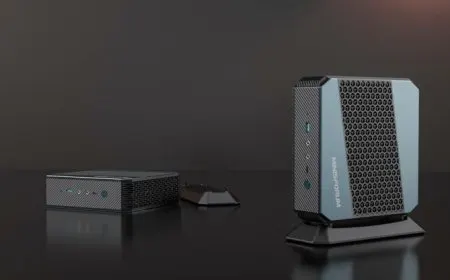 The Minisforum EliteMini HX90 mini PC motherboard features liquid metal thermal compound on the processor.