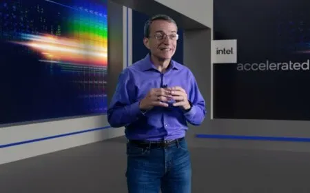 Intel CEO Pat Gelsinger discusses Alder Lake processor architecture and ARC Alchemist graphics cards.