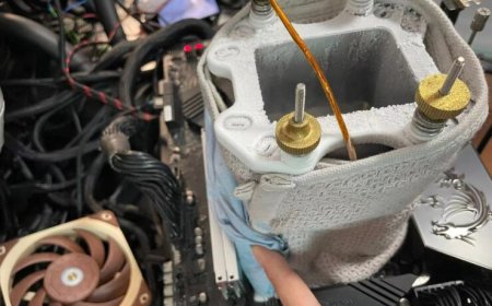 Overclocker Achieves 2.5 GHz FLCK DDR4-5000 With AMD Ryzen 3 5300G APU & MSI MEG B550 Unify-X Motherboard