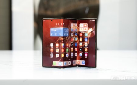We checked out the world’s first triple-screen foldable, and it’s bonkers