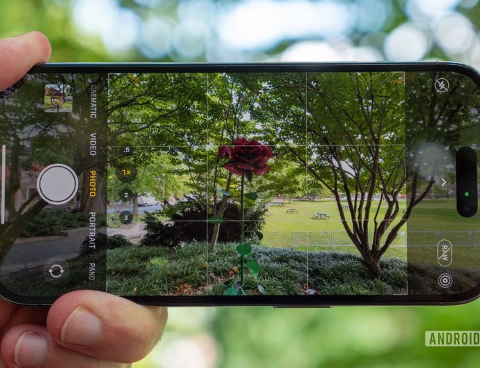 You can now shoot spatial photos with your iPhone, but there’s a catch