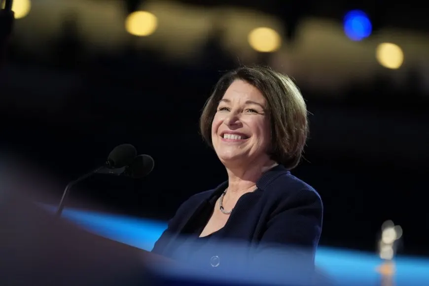 Senate Leaders Request FTC Probe Into AI Content Summaries
