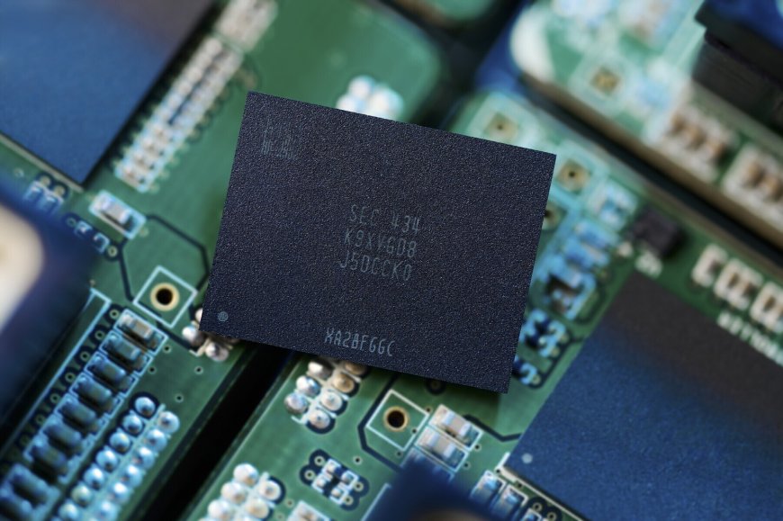 (PR) Samsung Begins Industry's First Mass Production of QLC 9th-Gen V-NAND
