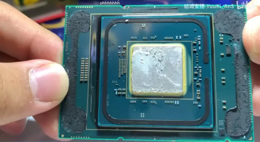 Intel Xeon Gold 5320H ‘Cooper Lake-SP’ CPU Delidded, Unveils 20 Cores on HCC Die For LGA 4189 – Features Gold Plated…
