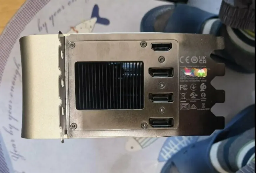 NVIDIA GeForce RTX 4090 Ti aka Next-Gen Titan Pictured A Bit More: Quad-Slot Behemoth With The Largest Founders Edition…