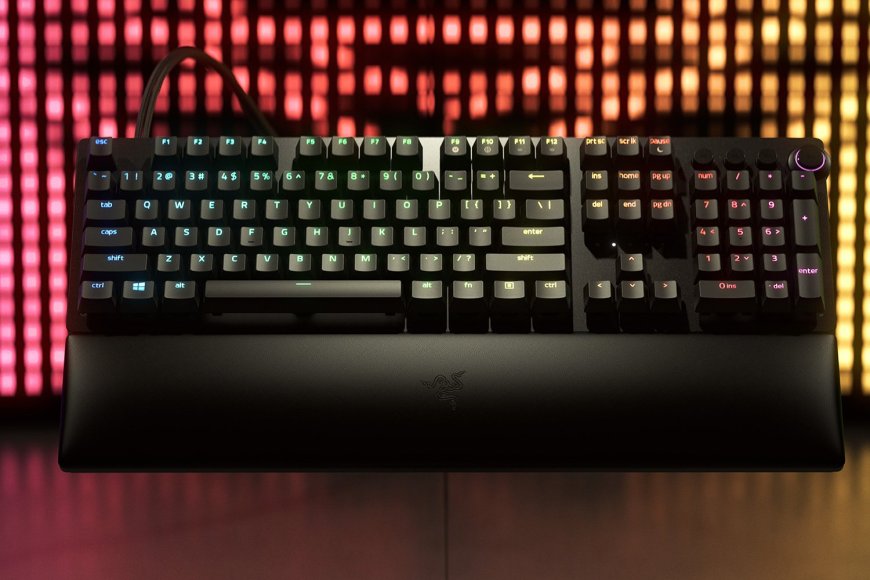 Razer Huntsman V2 Analog Keyboard Review – A Feather Touch