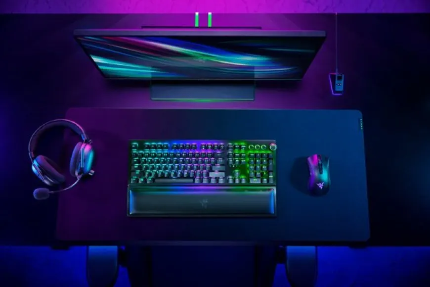 Razer BlackShark V2 Pro, DeathAdder V2 Pro, and BlackWidow V3 Pro wireless peripherals powered by HyperSpeed.