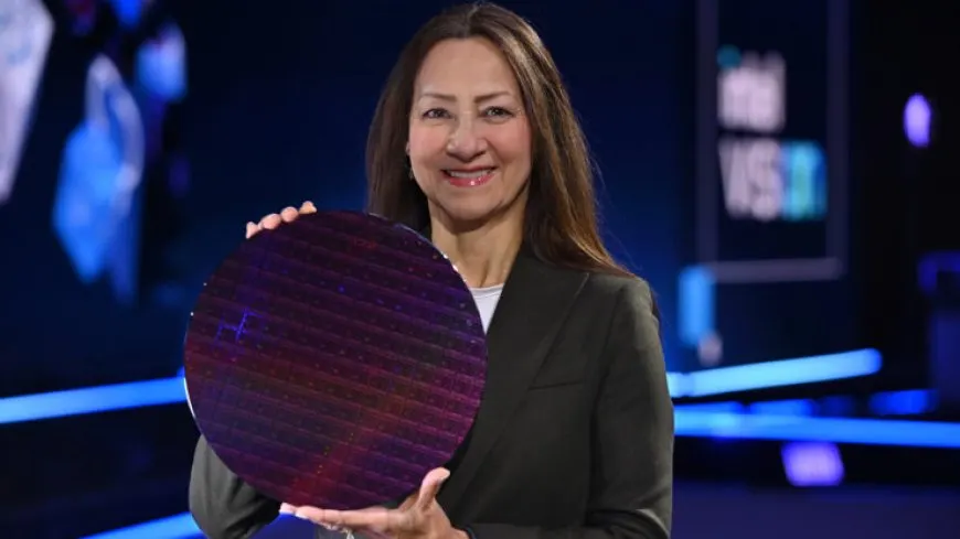 Intel confirms Sapphire Rapids Xeon CPU delay with volume ramp pushed to late 2022.