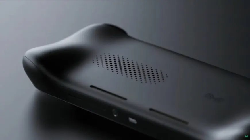 The AYANEO 2 handheld gaming console features AMD RDNA 2 graphics and an eight-core Ryzen 6000U processor.