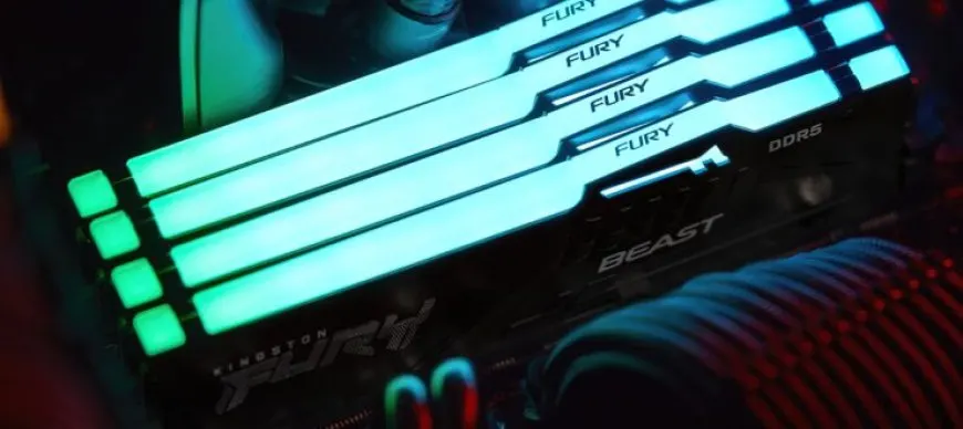 The product displayed is a Kingston FURY Beast RGB DDR5 memory module with visible LED lighting and DDR5-6000 speed ratings.