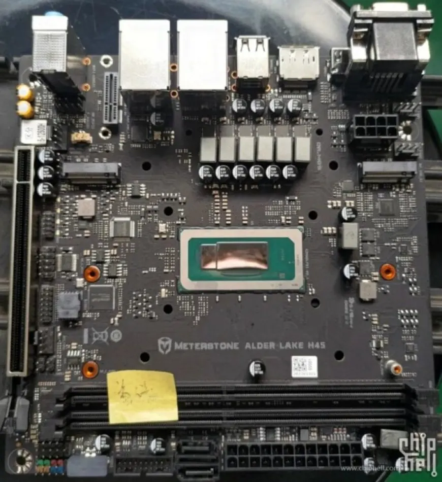 Maxsun desktop motherboard featuring a soldered Alder Lake mobility 14-core CPU.