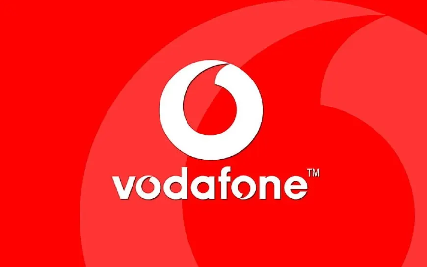 Vodafone and Intel representatives discuss their OpenRAN technology collaboration.