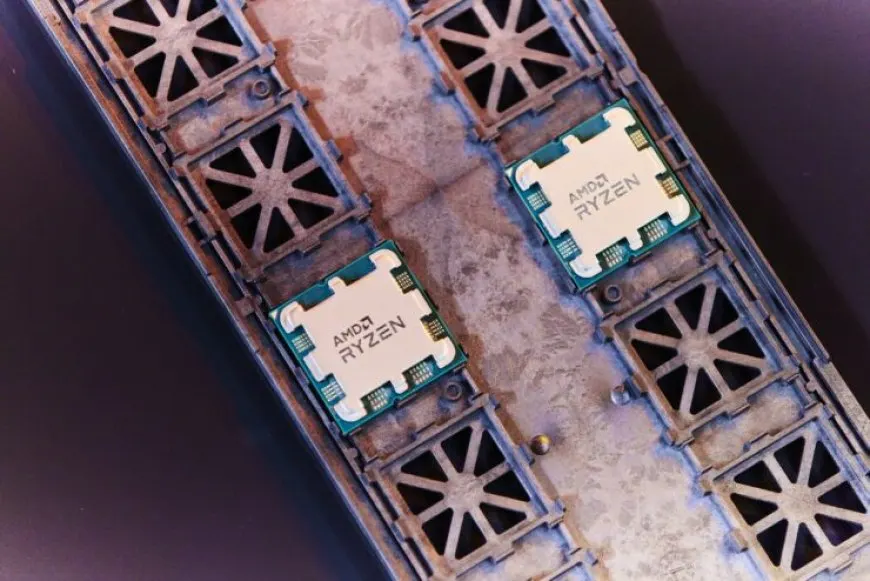 Alleged AMD Ryzen 7000 Zen 4 desktop CPUs featuring 16 core and 8 core variants.