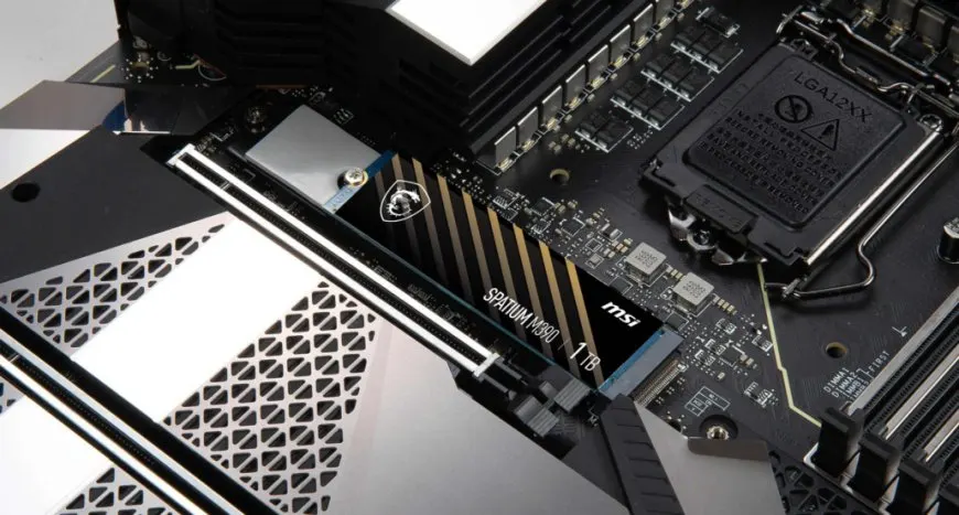 MSI SPATIUM M390 1 TB PCIe 3.0 NVMe solid state drive photographed on a white surface.