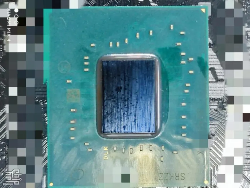 The photograph shows the Intel Z690 PCH chip designed for next generation enthusiast motherboards.