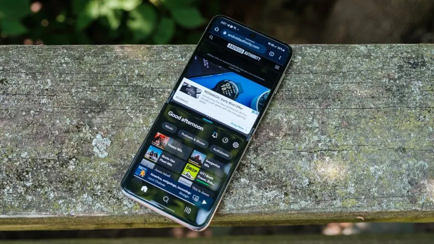 Hidden Android system utilities include split-screen multitasking, gesture shortcuts, and accessibility tools.