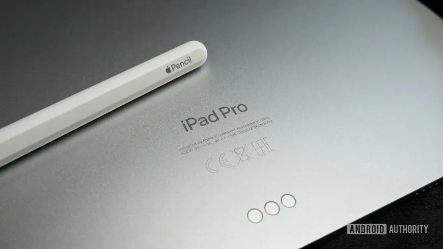 Apple iPads featuring custom in-house Wi-Fi chips for the 2025 lineup