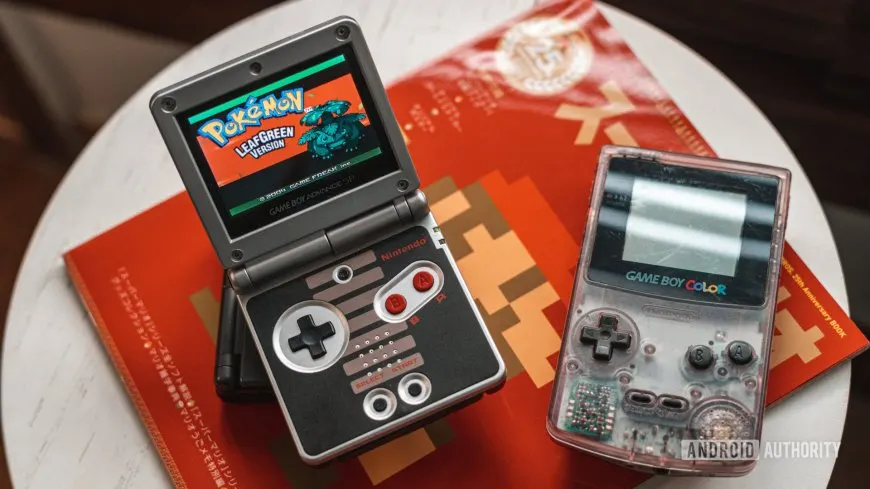 Top Game Boy Advance emulator applications are displayed on an iOS device screen.