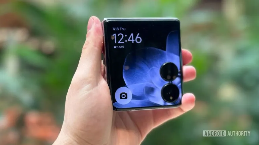 A Samsung Galaxy Z Flip 6 and a Motorola Razr smartphone are displayed side by side.