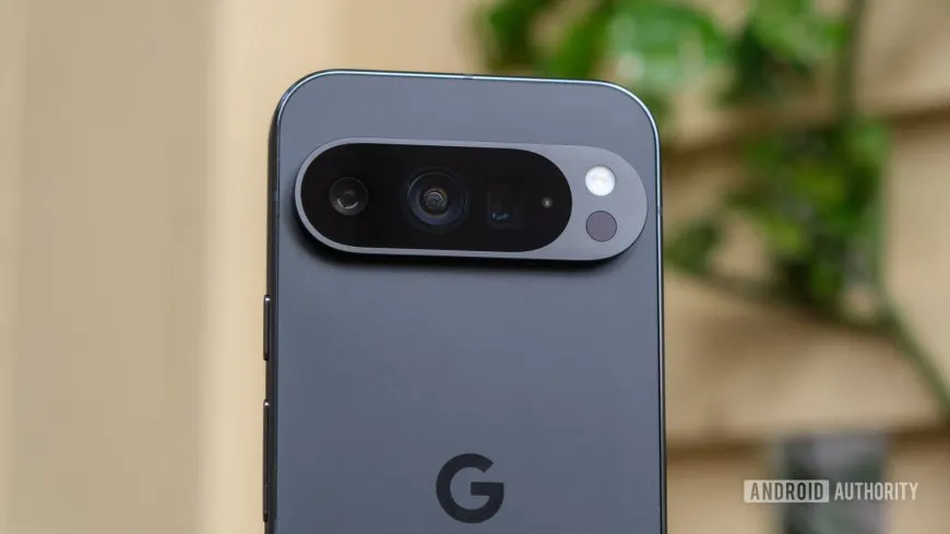 Collection of discontinued experimental Android features including modular attachments and radar gestures.