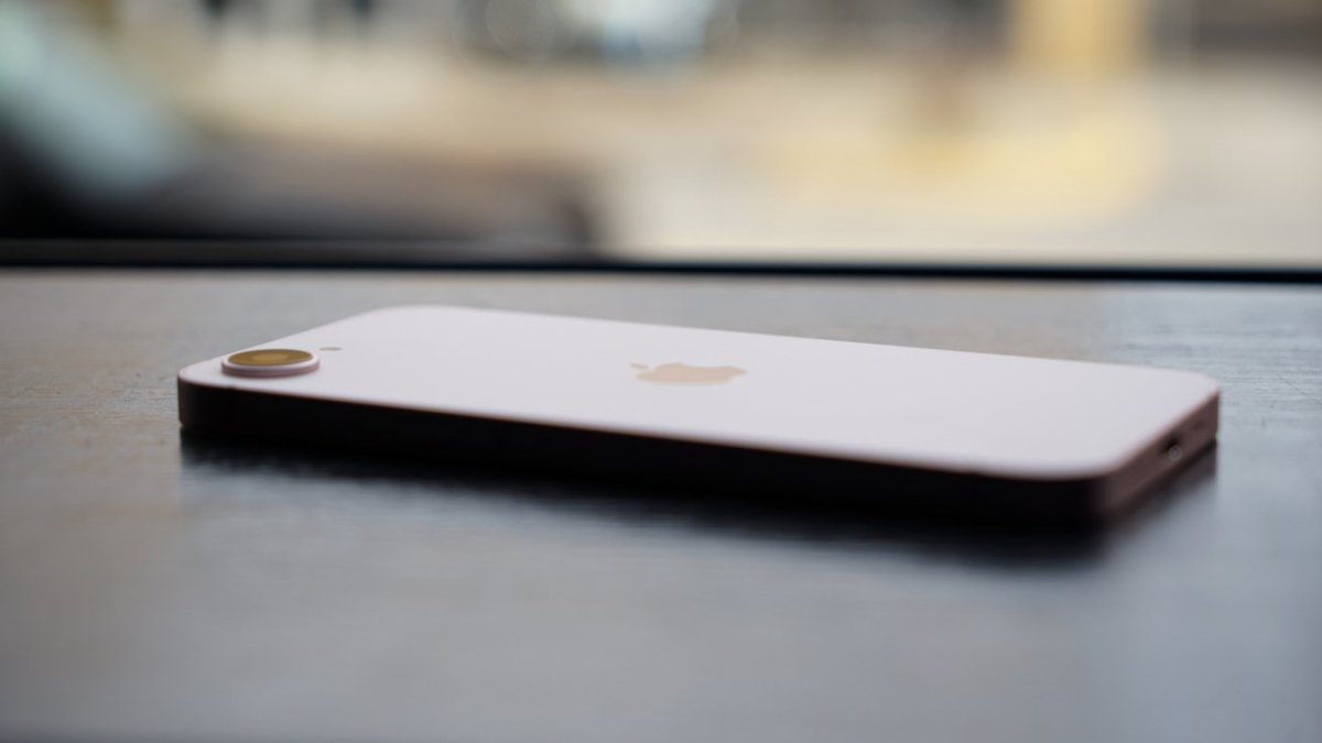 Apple Silicon production testing begins at Intel with 2027 mass shipment target